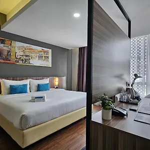 Days Hotel & Suites By Wyndham Kl - Chan Sow Lin Mrt Or Lrt Kuala Lumpur